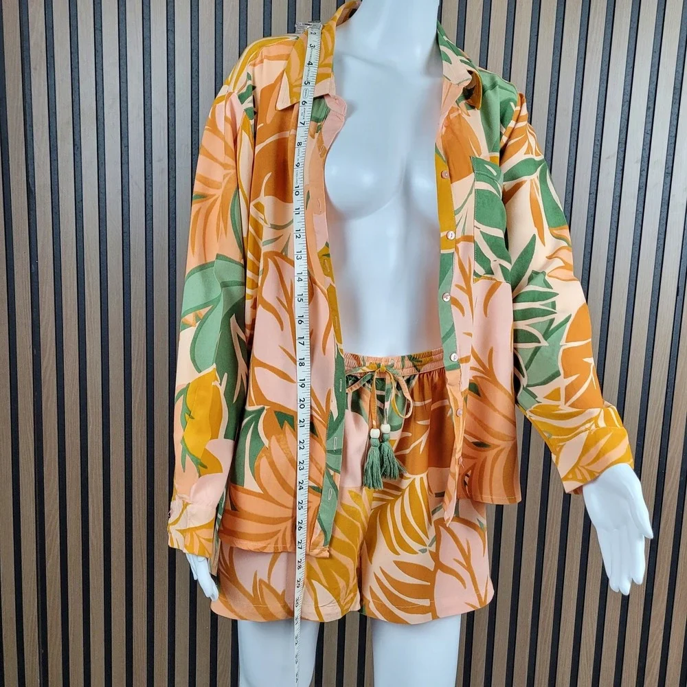 True Destinations Tropical Piece Womens Large Orange Green Rayon Shirt & Shorts